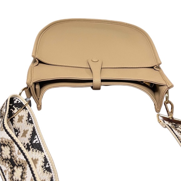 Ahdorned NY Vegan Leather Messenger Bag - New with Tag - Picture 8 of 16